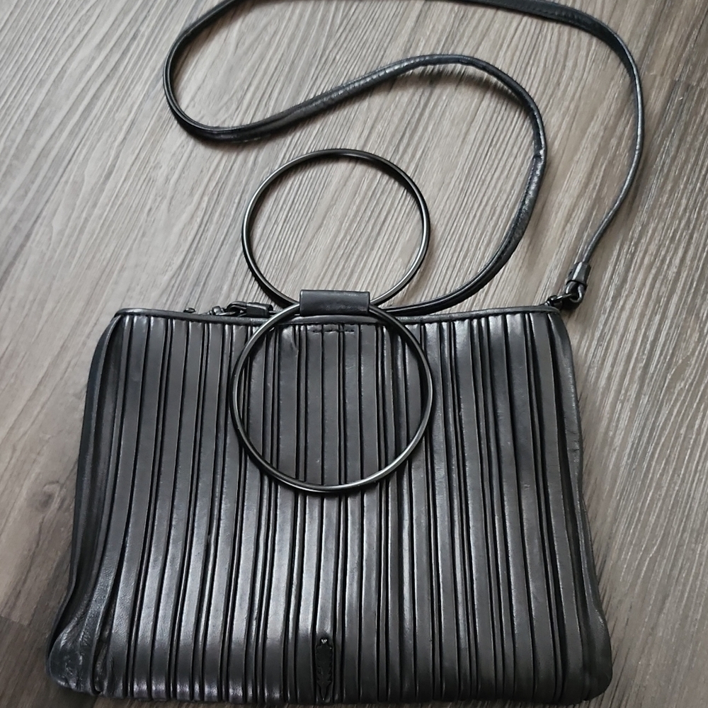 Thacker Elegant Soft Leather Black Crossbody Handbag/purse - Picture 8 of 9
